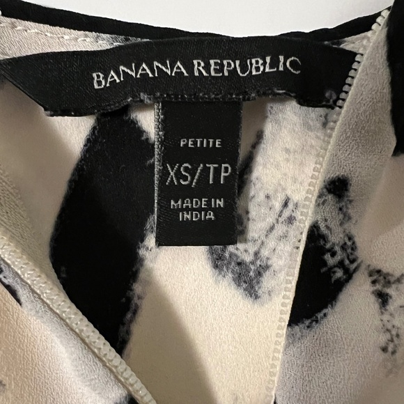 Petite Banana Republic Sleeveless Blouse, Black & Cream - Picture 5 of 5
